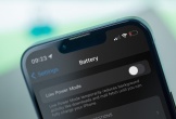 Bật chế độ tiết kiệm pin trên iPhone, người dùng phải đánh đổi gì?