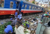 Va chạm với tàu hỏa, nam tài xế giao hàng tử vong