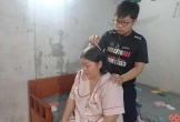 Nghệ An: Mẹ bại liệt nén đau đớn, mong có tiền cứu chữa con trai mắc bệnh hiểm nghèo