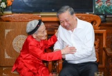Tổng Bí thư Tô Lâm thăm, tặng quà Mẹ Việt Nam Anh hùng 102 tuổi