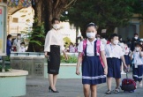 Phụ huynh vui mừng khi bỏ tuyển sinh lớp 1, 6 theo tuyến trong toàn quốc