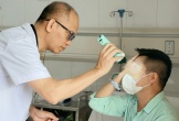 Người đàn ông mù mắt sau tiêm filler xóa nhăn 