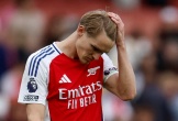 Arsenal thảm bại trước ngày tái đấu PSG