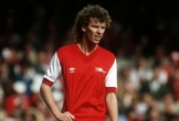 Cựu thủ quân Arsenal hại đời nữ sinh 15 tuổi