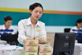 Vì sao hàng nghìn nhân viên ngân hàng mất việc