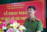 Công an tỉnh Nghệ An lần đầu tiên tổ chức sát hạch và cấp giấy phép lái xe