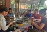 Nghệ An: Nỗ lực lưu giữ nghề bánh gai xứ dừa truyền thống