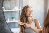 Ngỡ ngàng trước loạt lợi ích sức khỏe đáng kinh ngạc từ việc chải đầu mỗi ngày