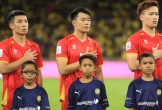 Vì sao trung vệ Bùi Tiến Dũng rời sân sớm?