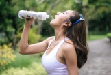 Uống quá nhiều nước gây hại đến sức khỏe, cảnh báo từ bác sĩ