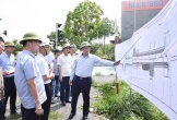 Phó Chủ tịch UBND tỉnh Hoàng Phú Hiền kiểm tra một số dự án trên địa bàn thị xã Thái Hòa và thành phố Vinh