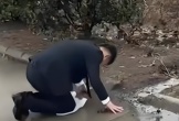 Tôi ôm con bỏ đi trong đêm mưa, 6 năm sau, người chồng từng ruồng rẫy tôi nay lại quỳ trước cửa nhà xin tái hợp