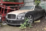 Bentley Mulsanne trị giá chục tỷ 'bỏ xó' ở sân bóng Hà Nội