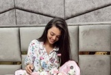 Bóc trần mặt mộc của vợ mẫu tây Bùi Tiến Dũng khi về Ukraine