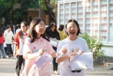 Thí sinh hứng thú chinh phục đề thi chuyên Phan Bội Châu