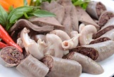 Hà Nội: Cụ bà bán lòng lợn ở Long Biên mắc liên cầu khuẩn