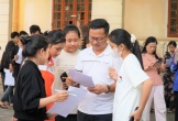 Nhà trường 'gỡ rối' cho học sinh khối 10 đăng ký lớp, nhóm môn lựa chọn