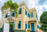 Ngôi nhà của đại gia từng mua máy bay chỉ để thăm ruộng