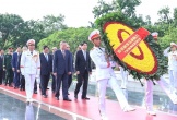 Lãnh đạo Đảng, Nhà nước dâng hương tưởng niệm các Anh hùng liệt sĩ và vào Lăng viếng Chủ tịch Hồ Chí Minh