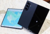 Điều kỳ lạ với iPhone màn hình gập