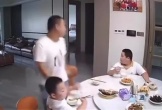 Pha xử lý bất ngờ của cậu bé trong trận động đất khiến cộng đồng mạng bật cười