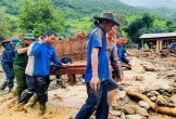 Đoàn viên, thanh niên ở Nghệ An nỗ lực giúp dân khắc phục hậu quả mưa lũ