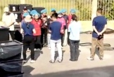 Clip công nhân bị bắt đứng giữa nắng để nghe 'phổ biến công việc', công ty lên tiếng