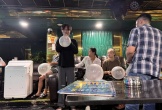 Quán bar phố Tây “phù phép” bóng cười thành cocktail, thu trăm tỷ đồng bất chính