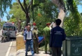 Phát hiện thi thể người đàn ông mang giày lười nổi trên sông