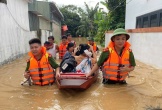 Những “người hùng” thầm lặng nỗ lực giúp dân trong bão lũ lịch sử ở miền Tây Nghệ An