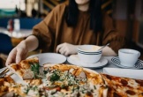 Những món chứa muối vô kể, ăn nhiều hại thận, 'khổ' gan