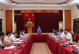 Phó Bí thư Tỉnh ủy Võ Thị Minh Sinh duyệt Đại hội Đảng bộ Trường Đại học Sư phạm Kỹ thuật Vinh và Đảng bộ Trường Đại học Vinh