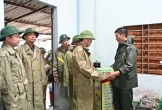Phó Thủ tướng Trần Hồng Hà thăm hỏi người dân bị ảnh hưởng sau bão