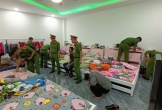 Bắt quả tang 6 cặp nam nữ mua bán dâm trong 2 cơ sở massage ở Đắk Lắk