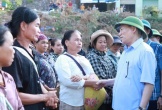 Phó Thủ tướng Chính phủ Hồ Đức Phớc thăm hỏi, động viên nhân dân Nghệ An bị ảnh hưởng do mưa lũ