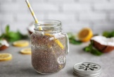 Uống nước dừa hạt chia không chỉ giải nhiệt mà còn mang lại nhiều lợi ích cho sức khỏe