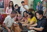 Nghệ An: Người dân vui mừng đón nhận quà của Chính phủ trước dịp Quốc khánh