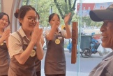 3 triệu lượt xem clip bảo vệ tiệm bánh được bí mật tổ chức sinh nhật