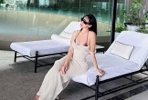 Tình cũ hot boy ĐT Việt Nam khoe vòng 1 căng tràn dưới bể bơi