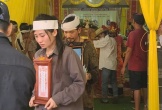 Dòng người tiễn biệt 3 nạn nhân trong vụ thảm án ở Đắk Lắk