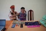Bắt giữ đối tượng vận chuyển 4 bánh heroin, 6.000 viên ma túy tổng hợp