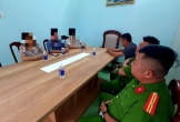 Nam sinh tự nhốt trong khách sạn gào thét, đòi mẹ chuyển 450 triệu đồng