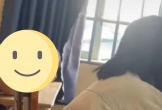 Đi họp phụ huynh, 2 ông bố ở cuối lớp bất ngờ thành nhân vật chính vì hành động khó đỡ: Phen này khéo bị phê bình trước cả con!