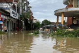Nghệ An: Nước sông Vinh dâng cao gây ngập nhiều khu dân cư 