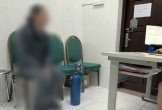 Bác sĩ bất ngờ khi nữ sinh mang bình khí cười đi khám tâm thần