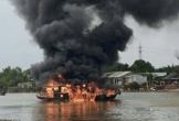 Cháy nổ bình gas trên ghe đang lưu thông, 3 người bị thương