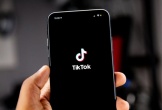 Tại sao hàng triệu người dùng đồng loạt xóa ứng dụng TikTok sau khi đổi chủ?