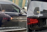 Khởi tố vụ án cào xước, đập gương xe Mercedes đỗ trước nhà