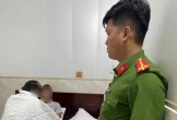 Bắt quả tang thanh niên dùng clip 