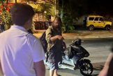 Du khách nước ngoài bỏ chạy hơn 70km thì bị bắt sau khi đâm Công an đang làm nhiệm vụ